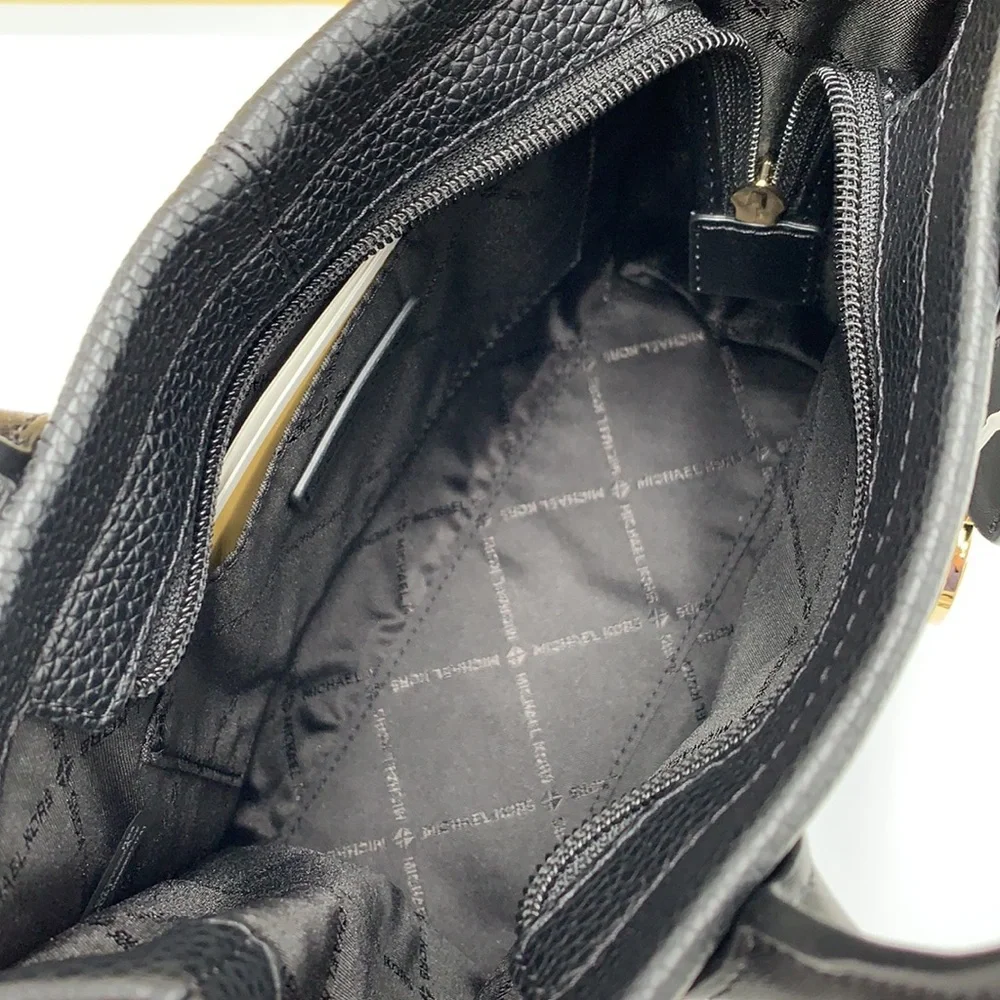 MICHAEL KORS MIRELLA SMALL SHOPPER TOP ZIP XBODY Black COLOR